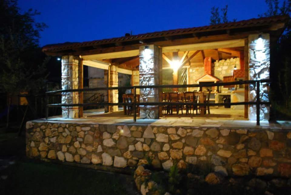 Tzivaeri Hotel Likodhromion ภายนอก รูปภาพ