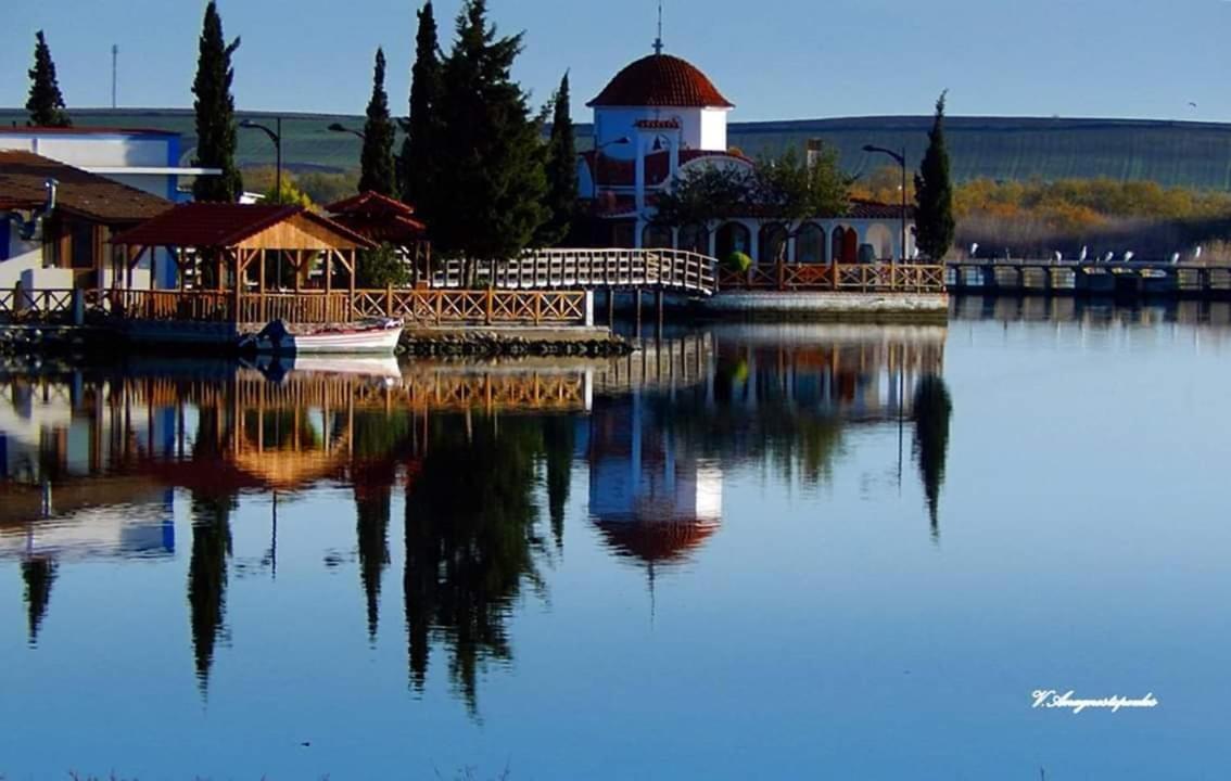 Tzivaeri Hotel Likodhromion ภายนอก รูปภาพ